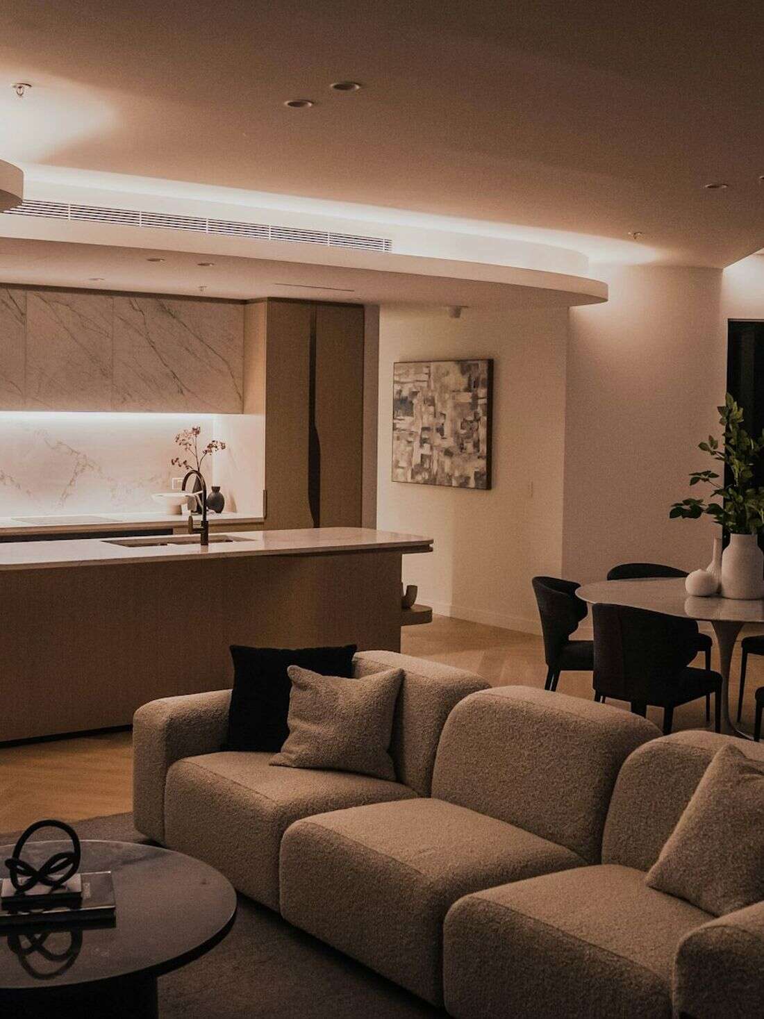 Asunnot ja asuinkiinteistöt